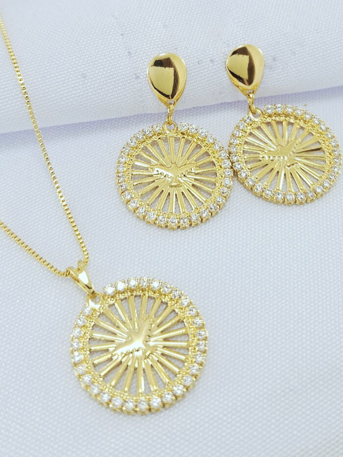 Conjunto redondo espirito santo trabalhado com zircônia