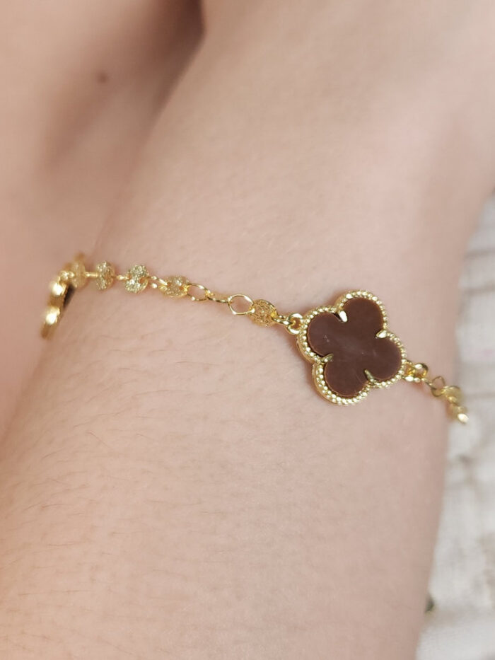 Pulseira trevo marrom