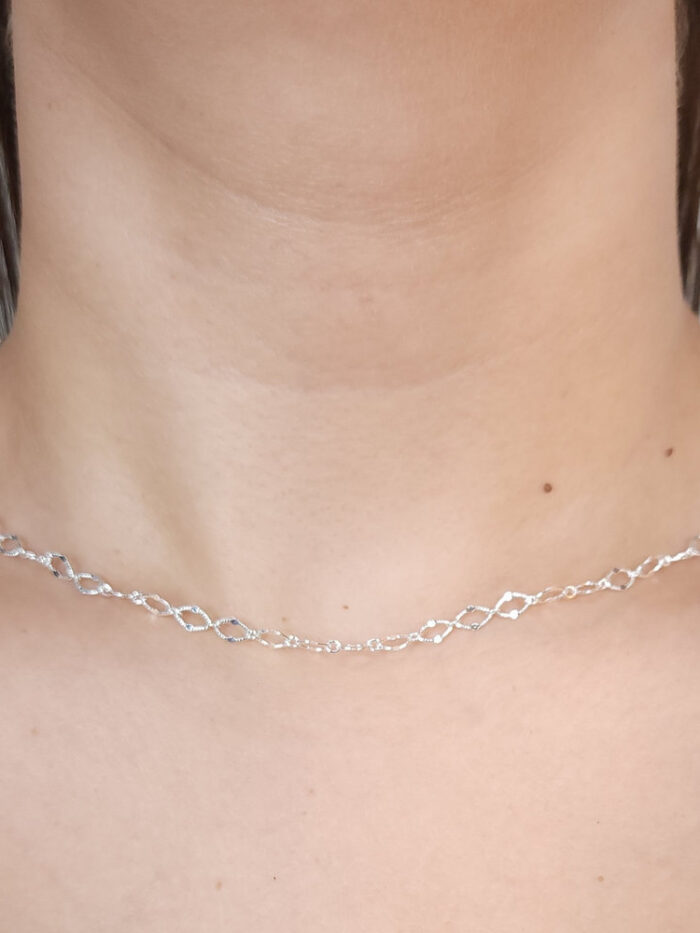Gargantilha chocker elo oval martelado