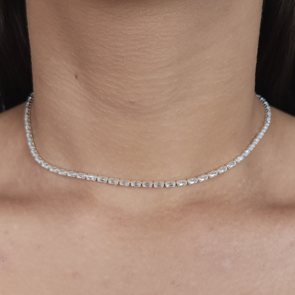 Gargantilha chocker pedra baguete cristal