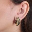 Brinco fixo folha ondulada