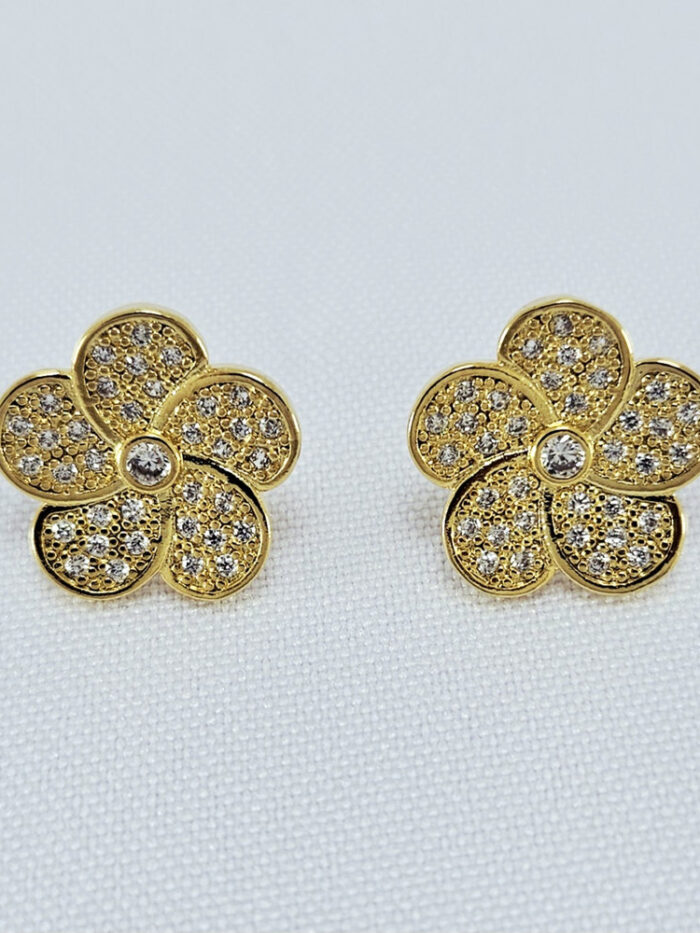 Brinco flor cristais detalhados