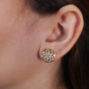 Brinco círculo com flor em zircônias