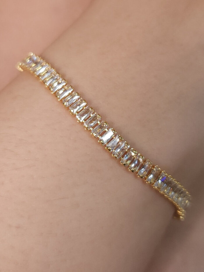 Pulseira riviera com pedras baguete