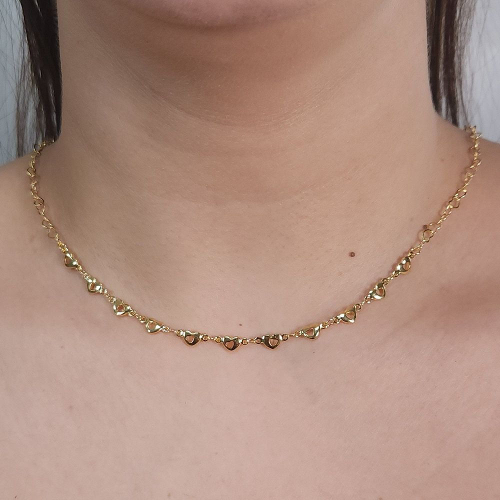 Gargantilha elos detalhada coraçaõ vazado