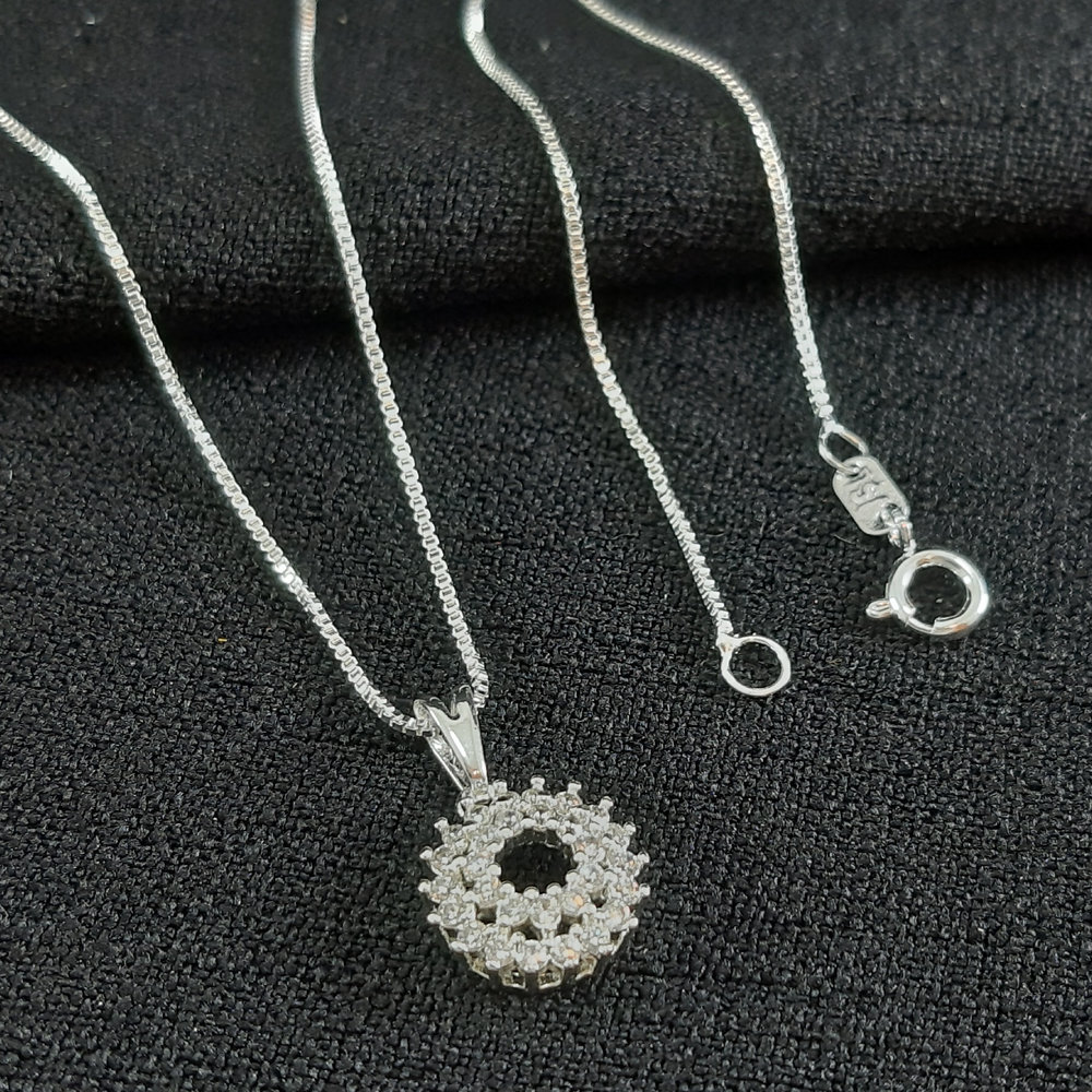 Gargantilha circulo cravejado