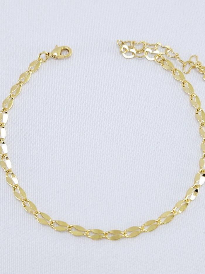 Pulseira fio com placas chapeadas e onduladas