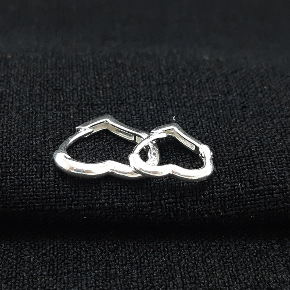 Brinco duo coração vazado liso