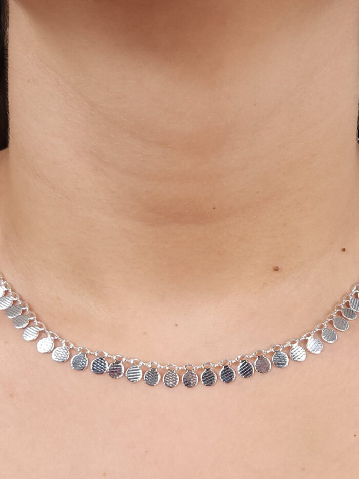 Gargantilha chocker elo vazado redondo martelado