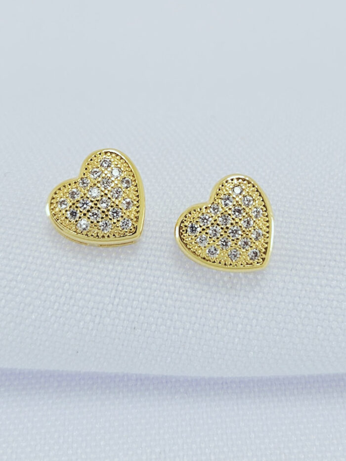 Brinco coração cravejado com zircônia