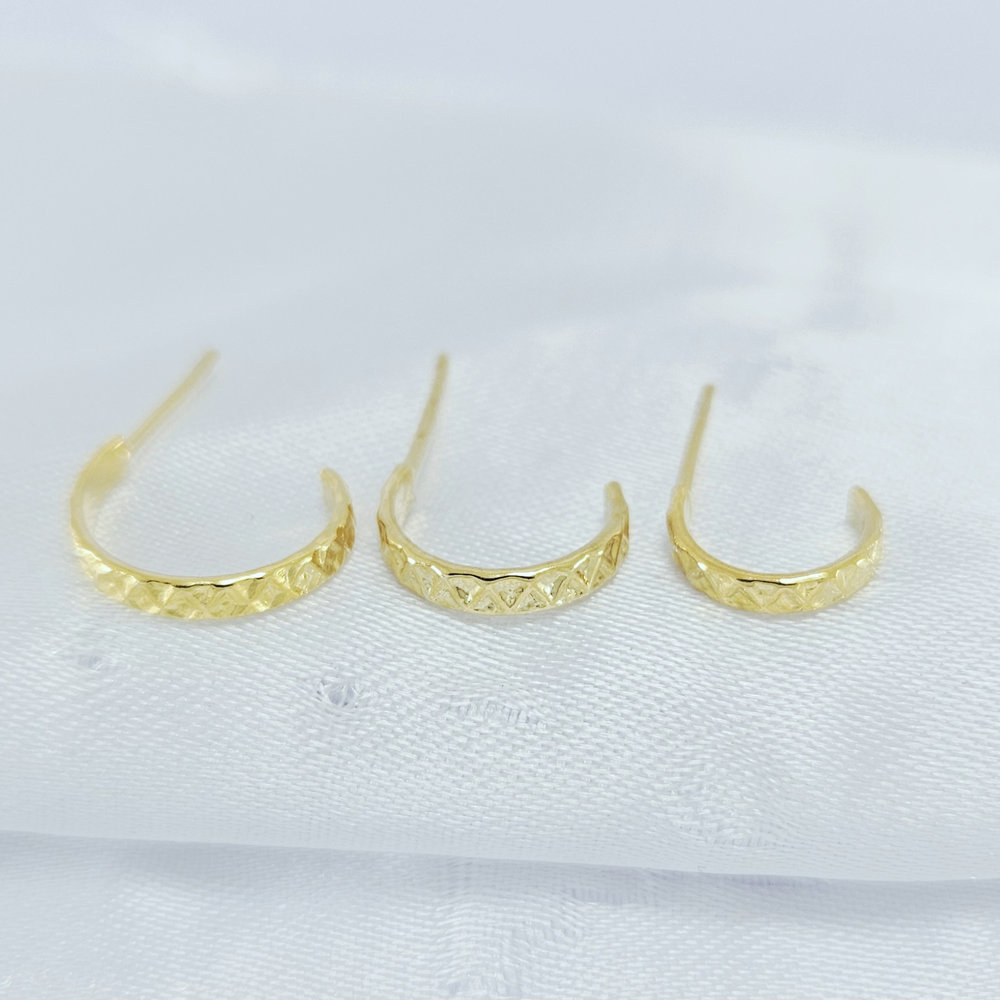 Trio de brinco fio detalhado