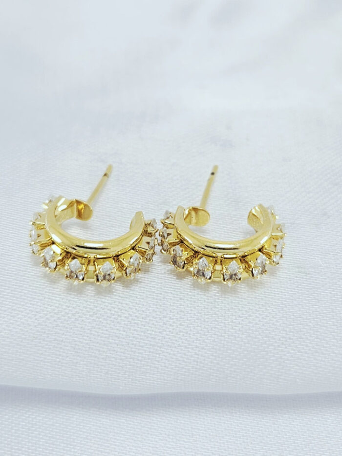 Argola aberta com pedra navete