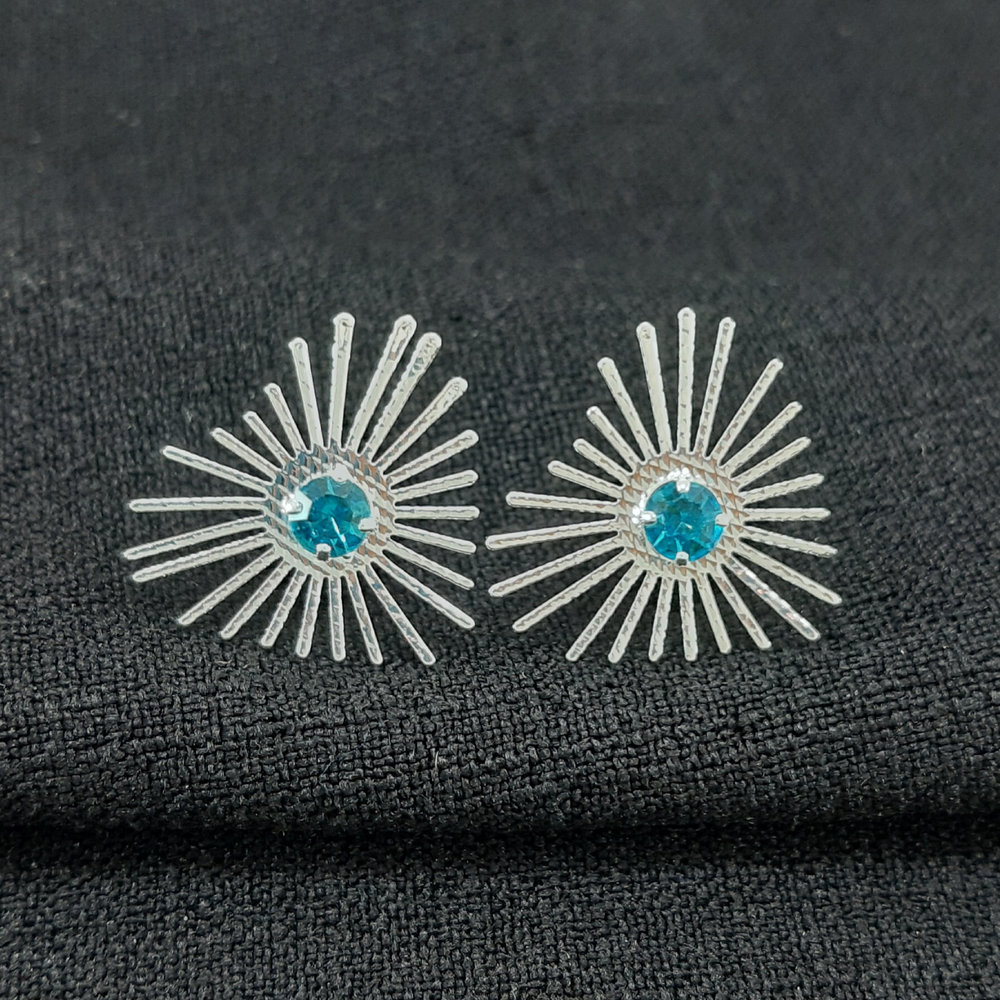 Brinco raios com formato de coração craquelado ponto de luz - Imagem 3