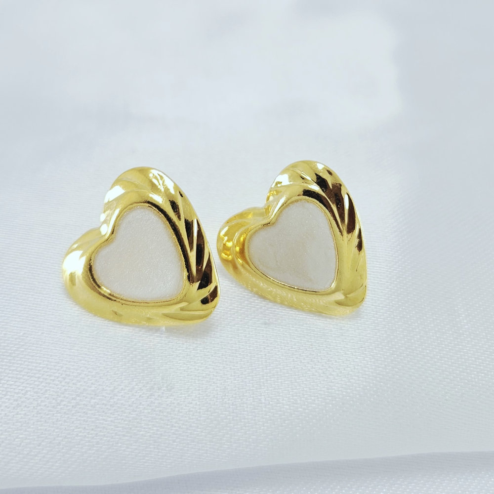 Brinco Dourado com detalhe cintilante - Imagem 2