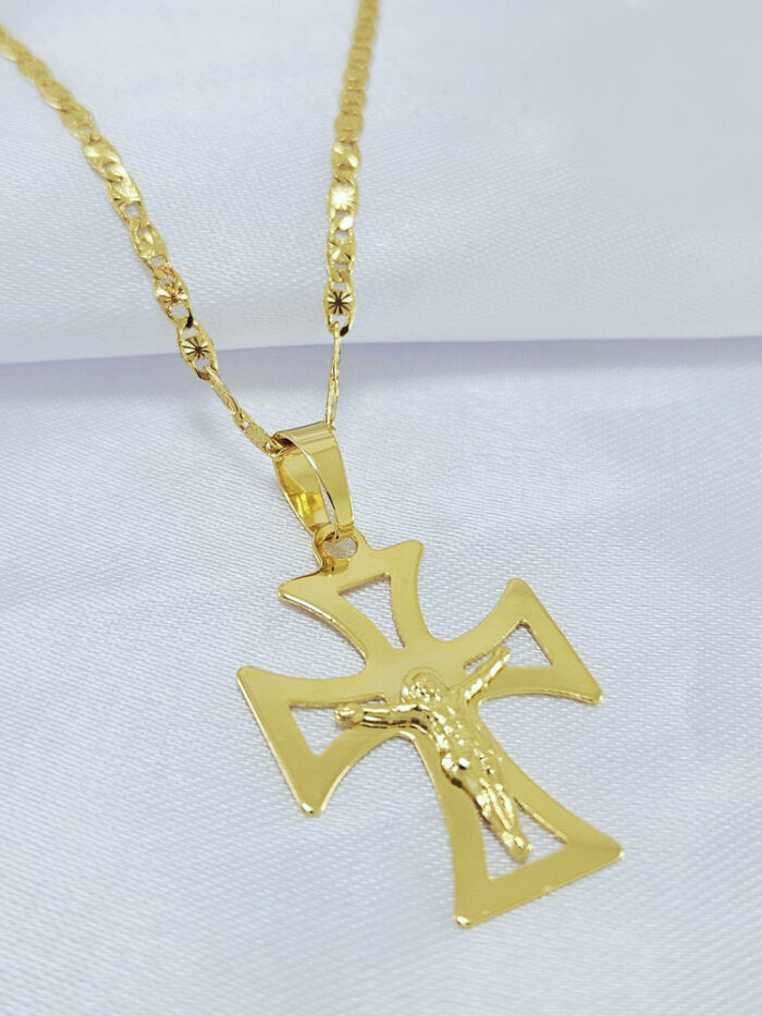 Gargantilha masculina pingente cruz vazada