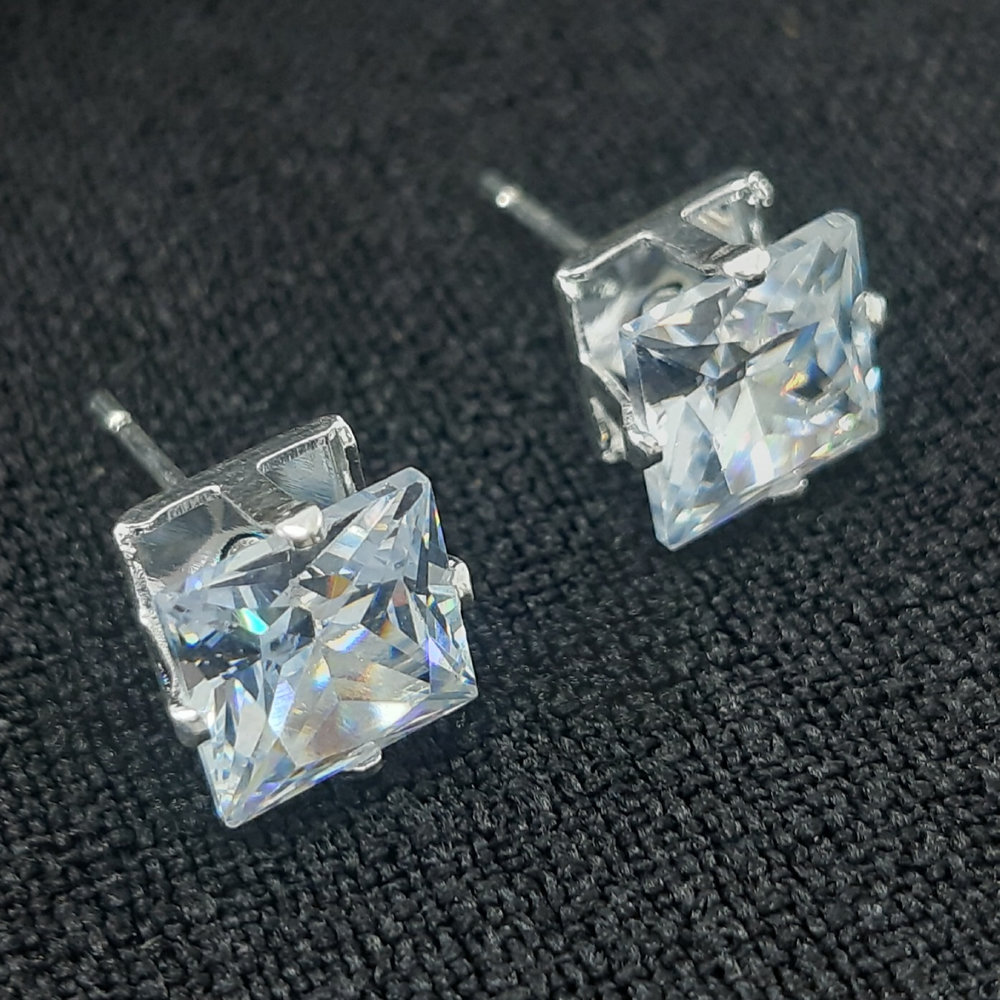 Brinco ponto de luz quadrado - Imagem 2