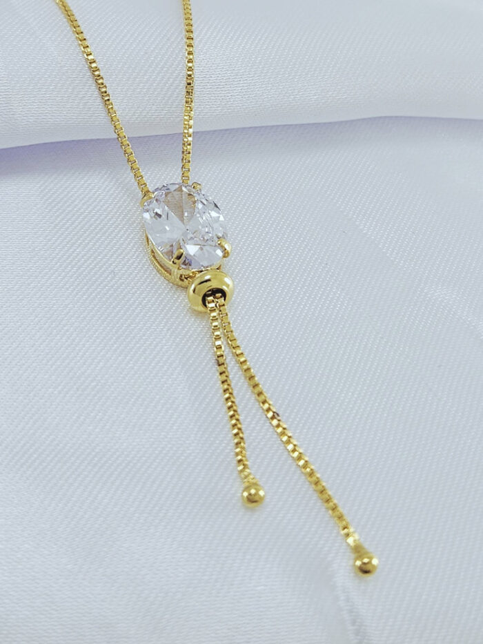 Gravatinha regulável com pedra oval cristal