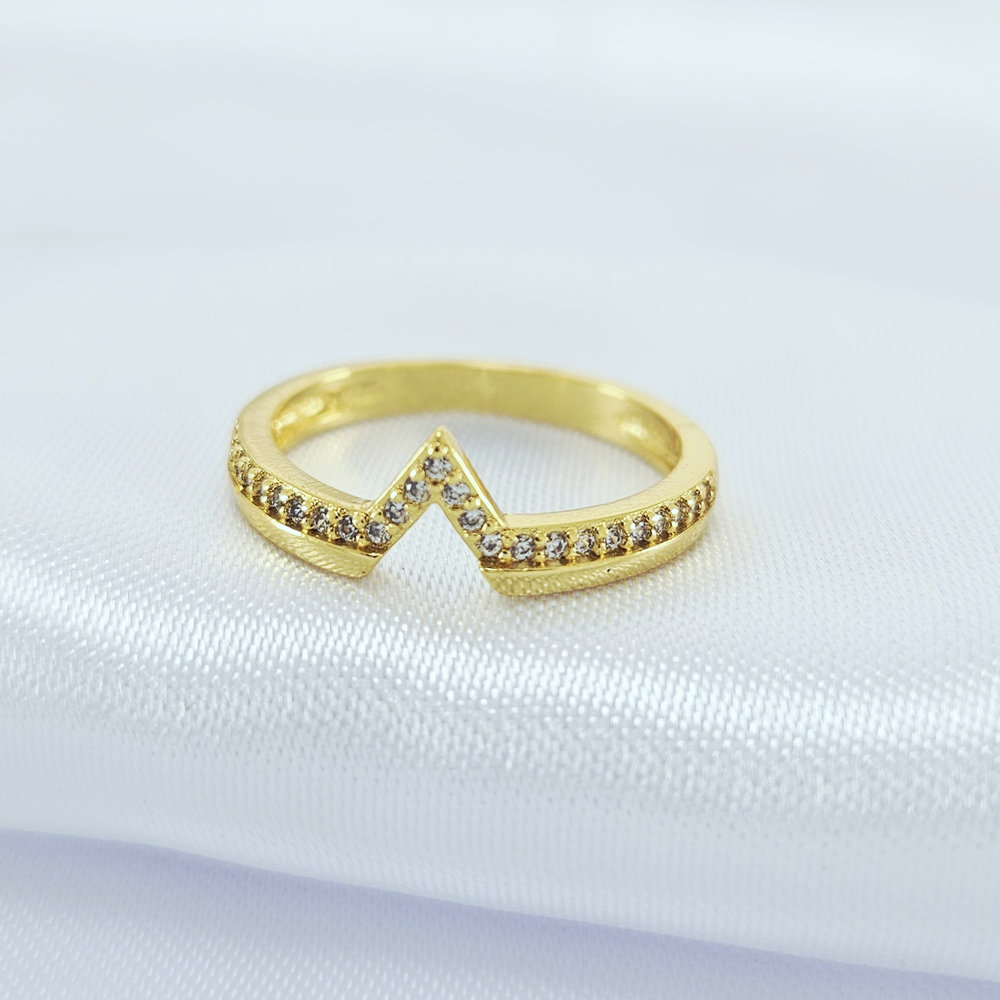 Anel detalhe em V cravejado em zircônia - Imagem 2