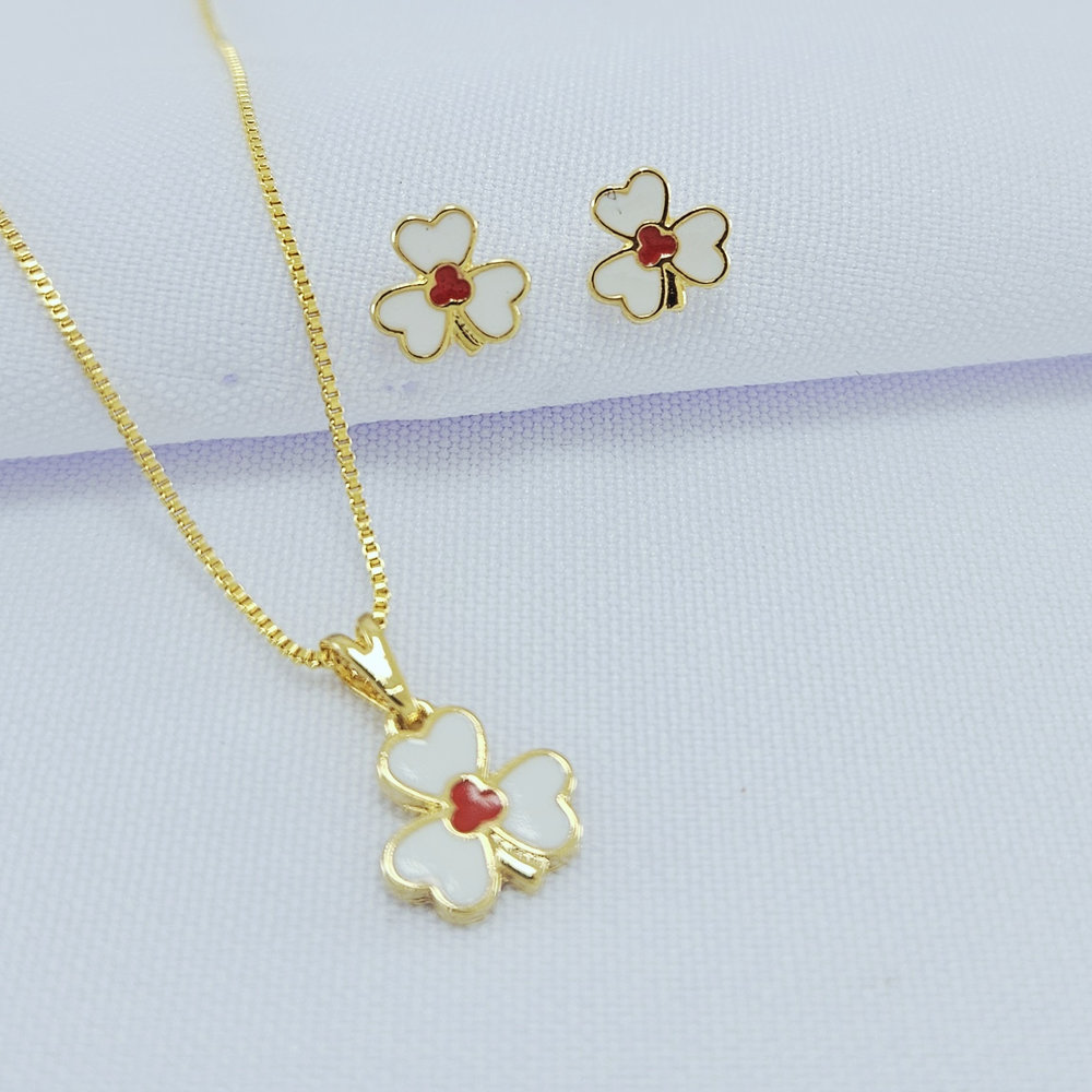 Conjunto infantil trevo branco