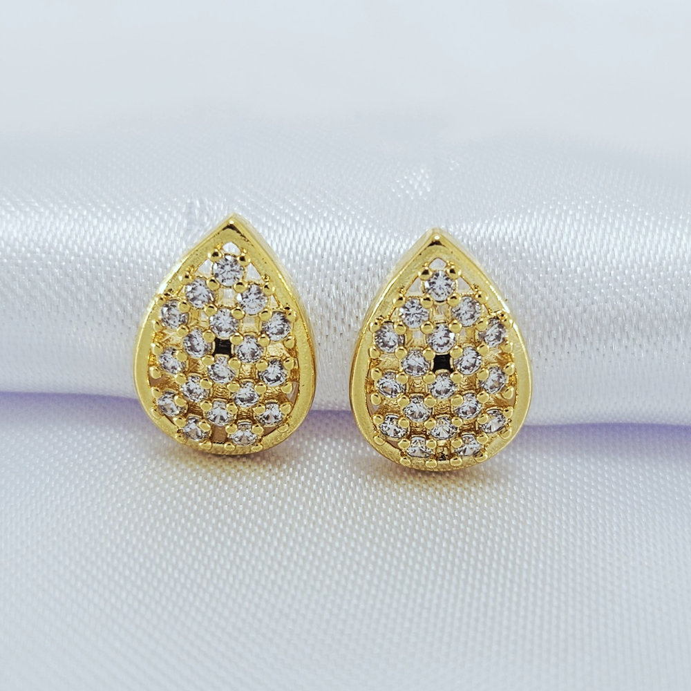 Brinco gota cravejada vazado