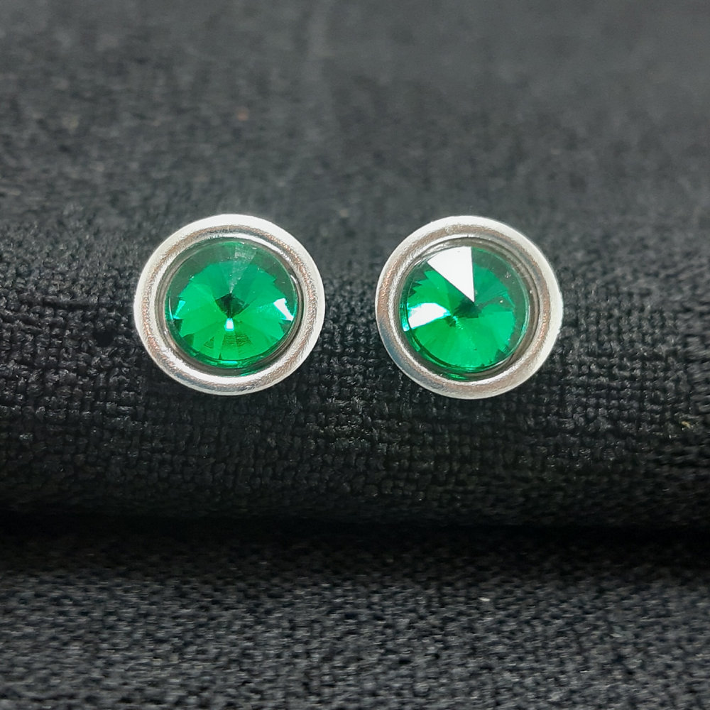 Brinco ponto de luz borda lisa - Imagem 2