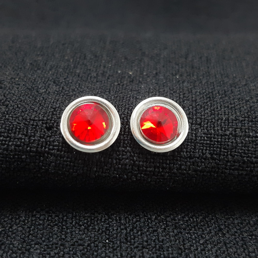 Brinco ponto de luz borda lisa - Imagem 3