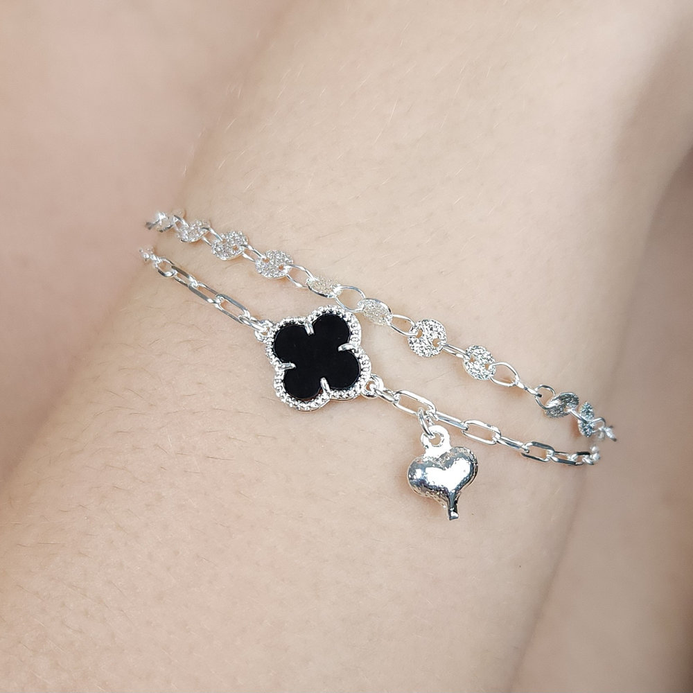 Pulseira duplo com trevo e coração fosco