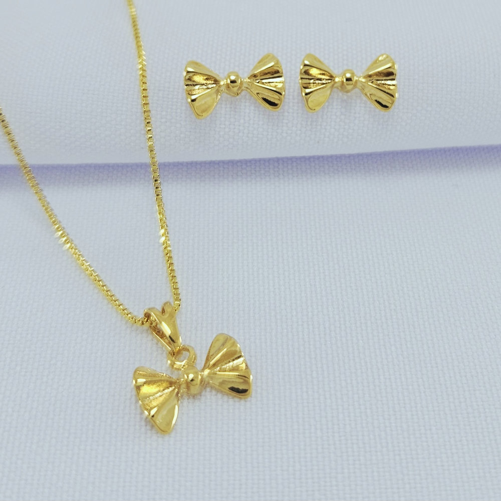 Conjunto laço dourado