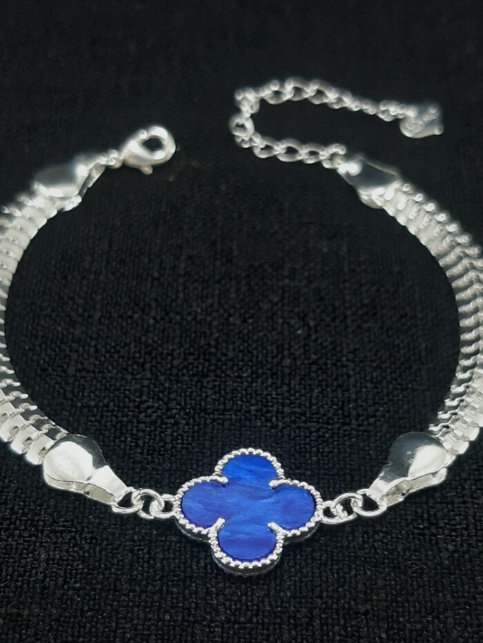 Pulseira malha snake grossa com trevo