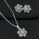 Conjunto flor cravejado e vazado