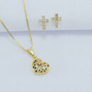 Conjunto cruz cravejado dourado colorido