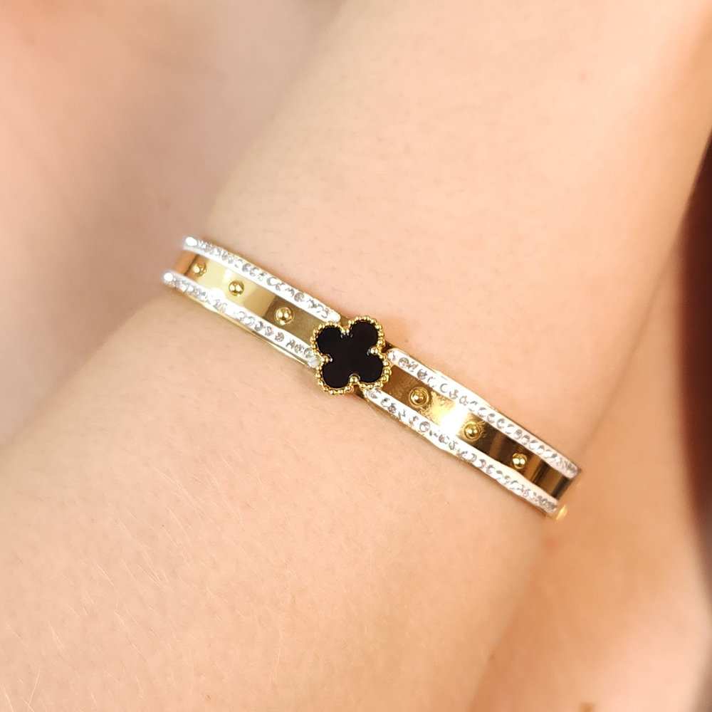 Bracelete fio cravejado com trevo