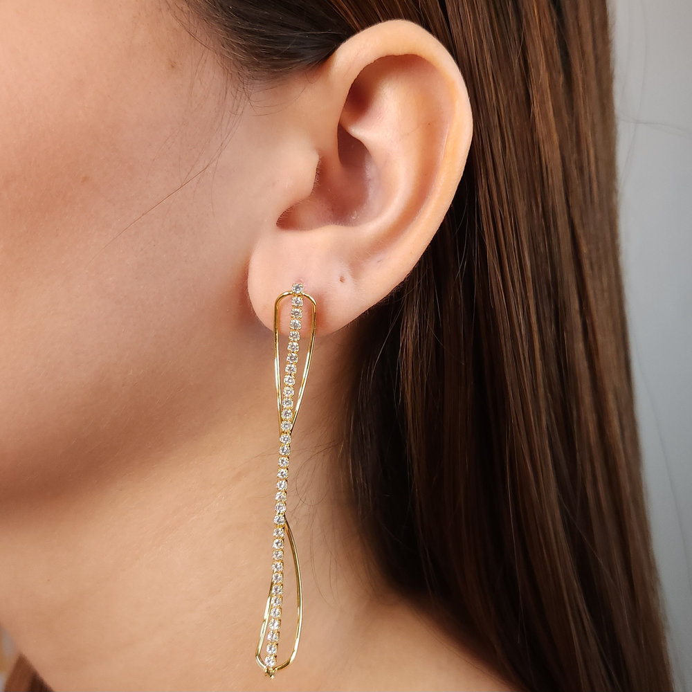 Brinco fio riviera base liso