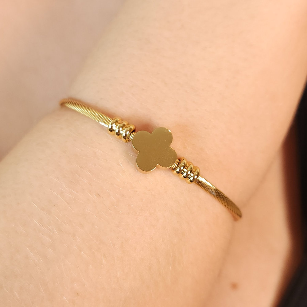 Bracelete Regulável trevo chapeado dourado