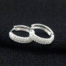 Argola fio cravejado em zircônia