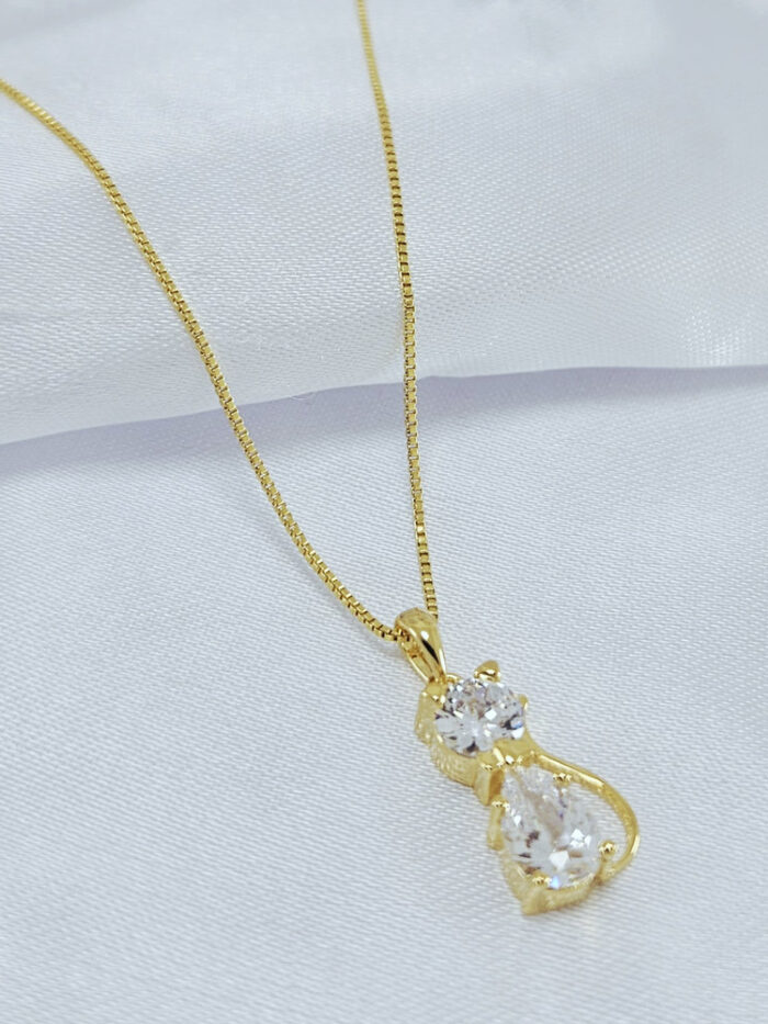 Gargantilha veneziana com pingente gato cristal