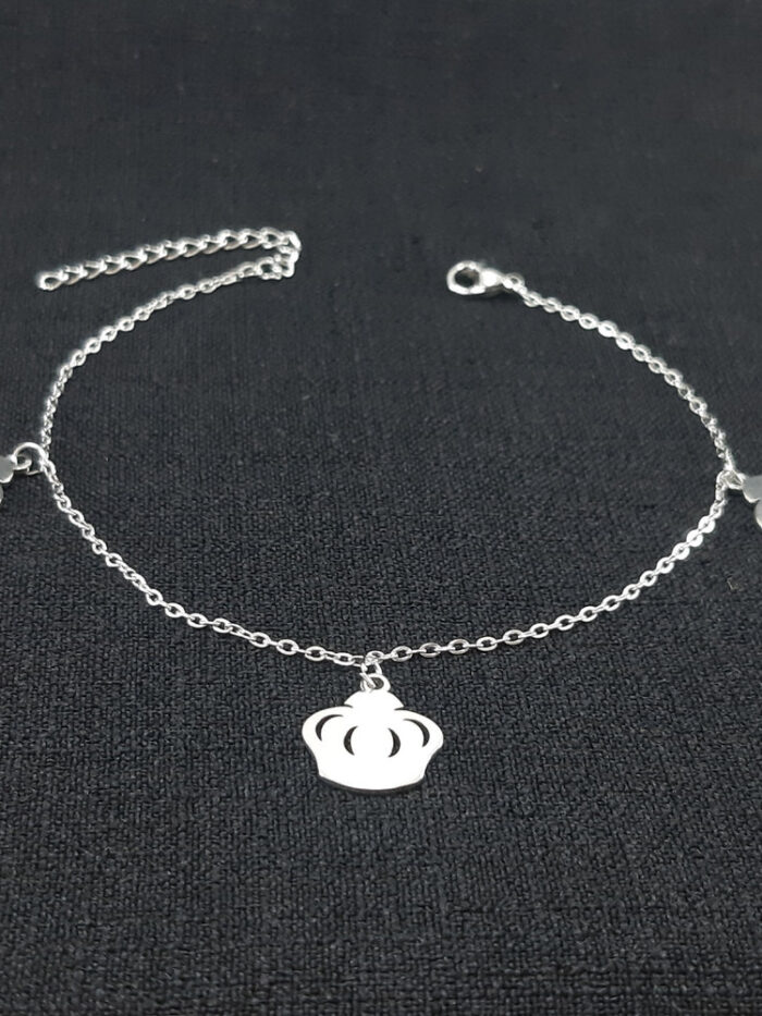 Tornozeleira  com pingentes de coroa vazada