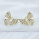 Brinco laço cravejado com pedra baguete