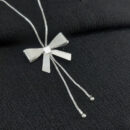 Gargantilha longuinho detalhe laço