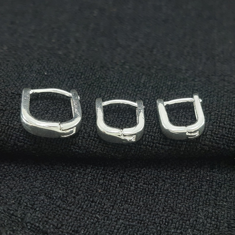 Brinco trio de argolas quadradas