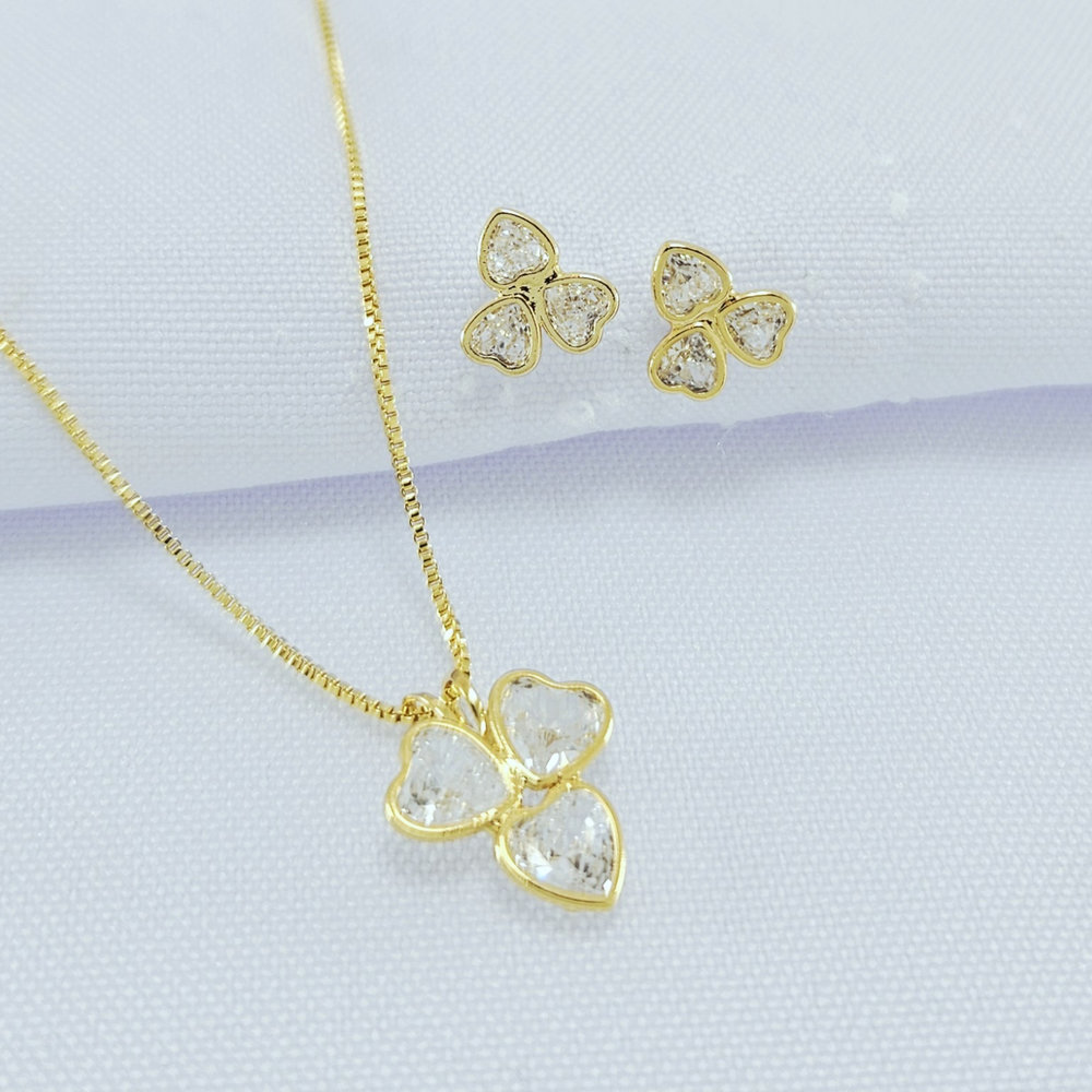 Conjunto trevo com zircônia formato coração