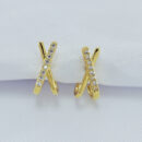 Brinco X com fio dourado e cravejado