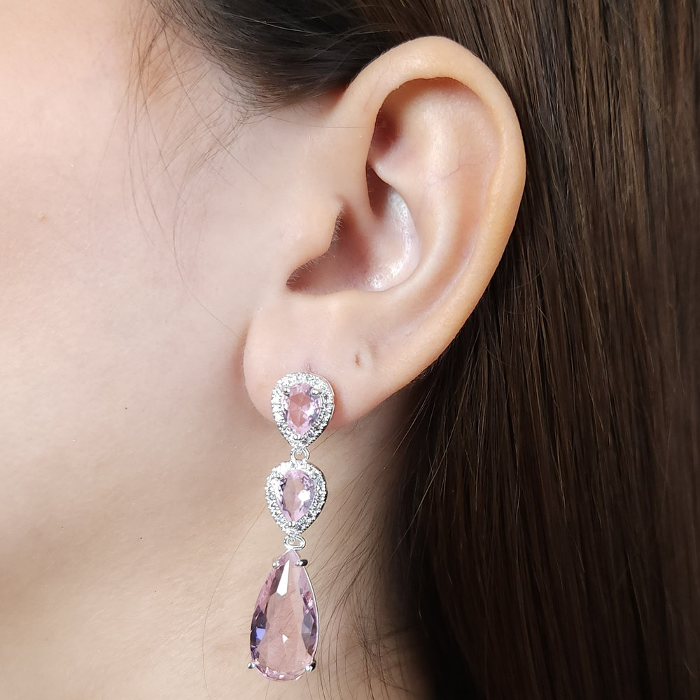 Brinco celebre gota borda cravejada pendulo - Imagem 2