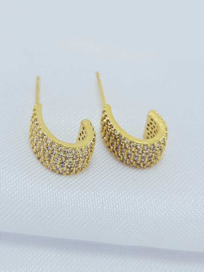 Brinco base cravejada