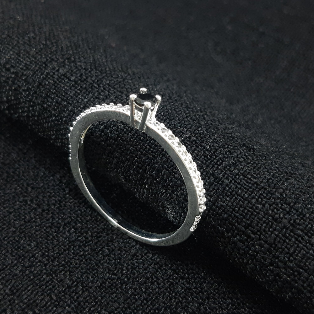 Anel ponto de luz PRETO cravejado