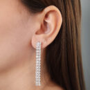 Brinco fios cravejado cristal