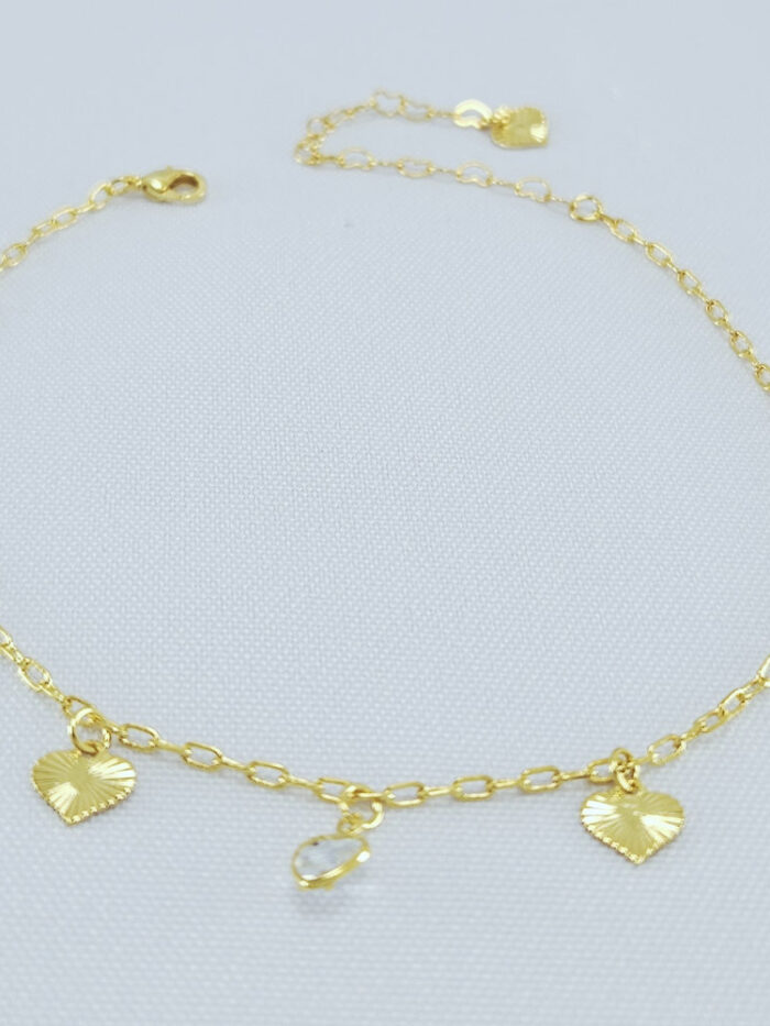 Tornozeleira elos vazados coração cristal e detalhado