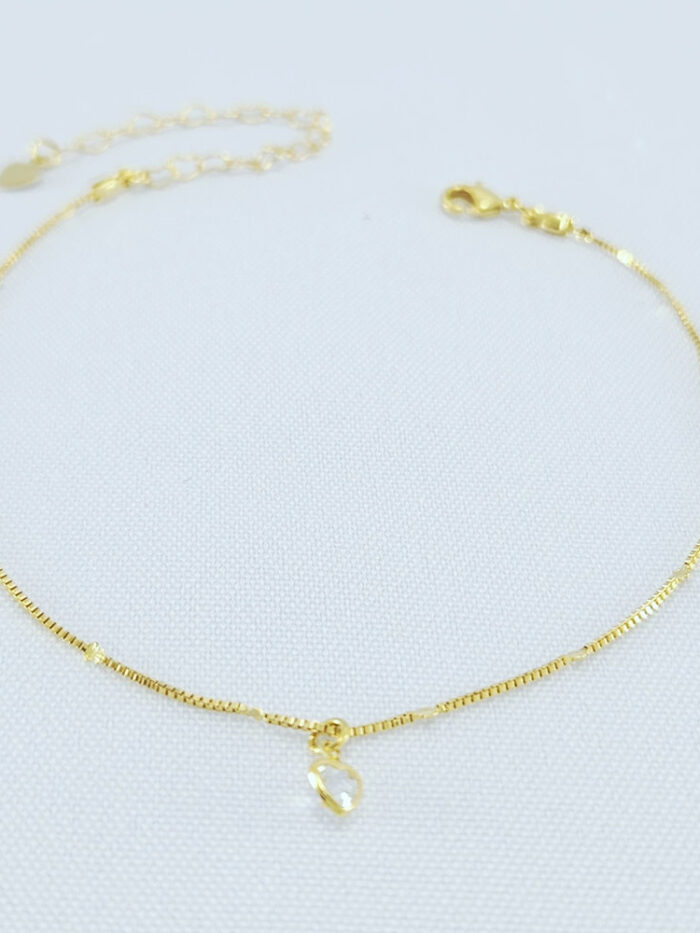 Tornozeleira com coração pedra cristal