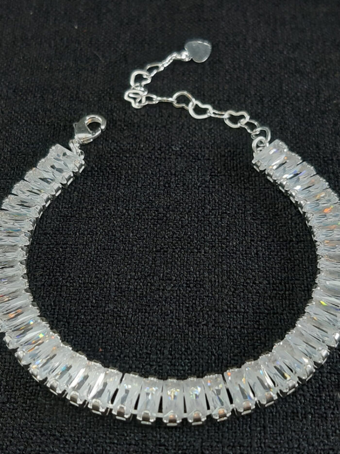 Pulseira riviera com pedras baguete