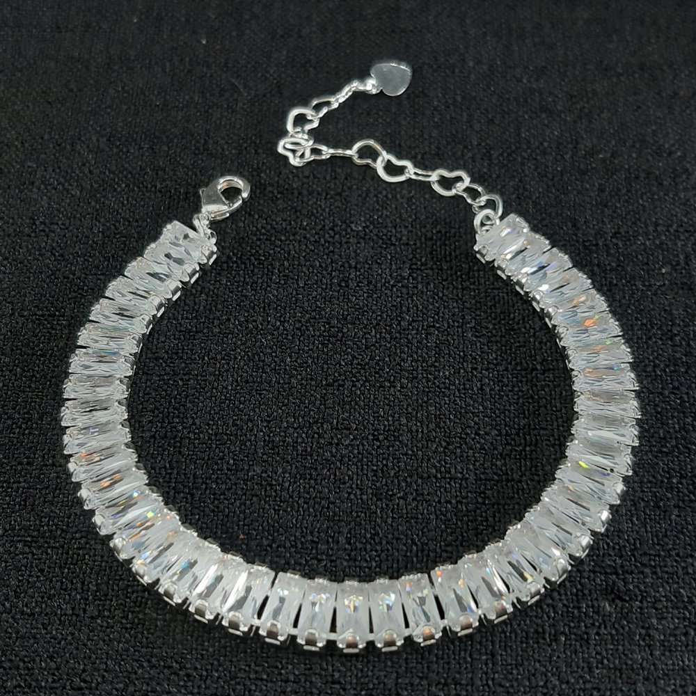 Pulseira riviera com pedras baguete